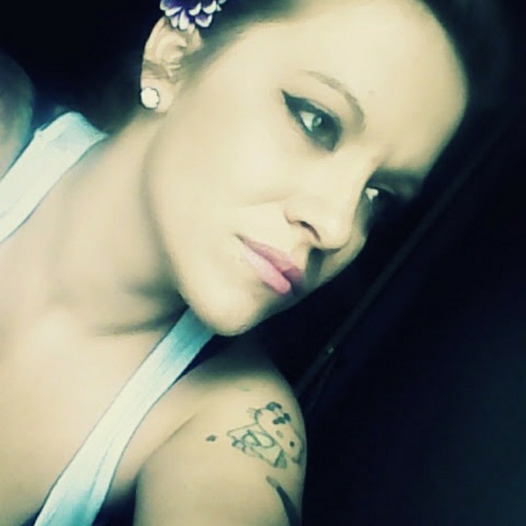 Meet your Posher, Randi - Picture 3 of 3